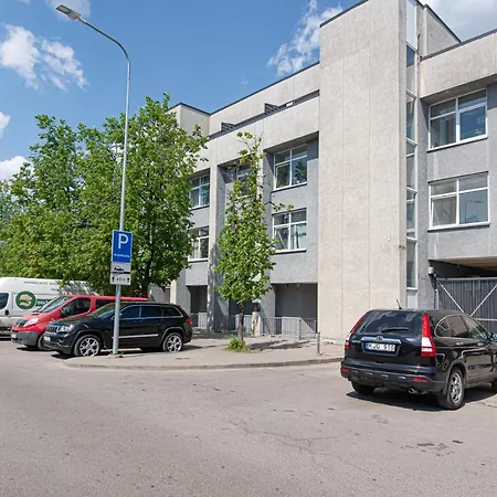 Апартаменты Lovely With Great Location No 6 By Urban Rent Вильнюс