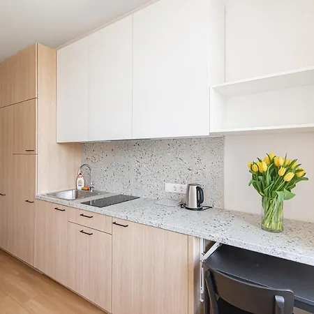 Lovely With Great Location No 6 By Urban Rent Appartement